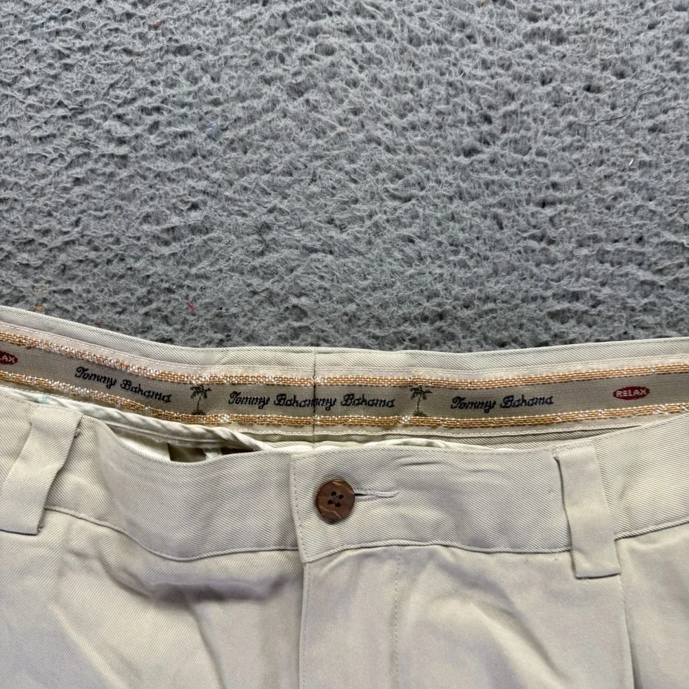 Tommy Bahama Pant Mens 38x30 Beige Silk Khakis Straight Pleated Beach Resortwear